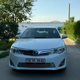 Toyota Camry 2014