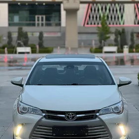 Toyota Camry 2017