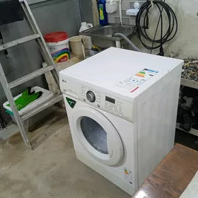 LG