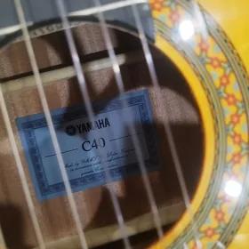 gitara Yamaha c40