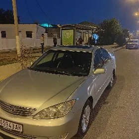 Toyota Camry 2004