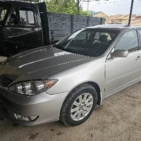 Toyota Camry 2005