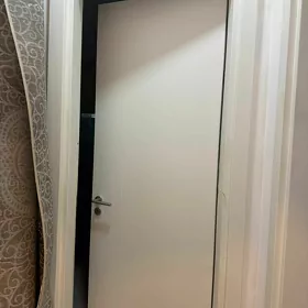 двери