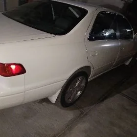 Toyota Camry 2000