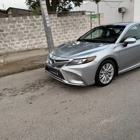 Toyota Camry 2022