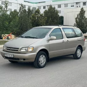 Toyota Sienna 2000