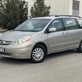 Toyota Sienna 2008