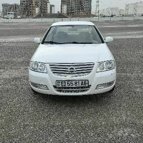 Nissan Sunny 2011