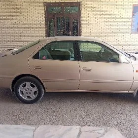 Toyota Camry 2001