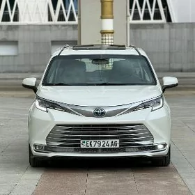 Toyota Sienna 2021