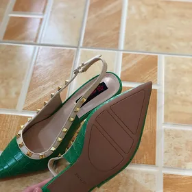 kövüş taze miumiu