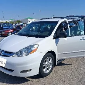 Toyota Sienna 2007