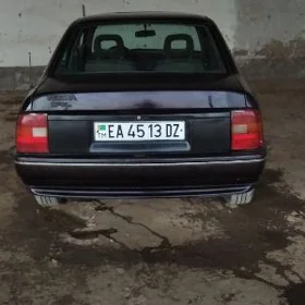 Opel Astra 1990