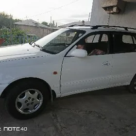 Toyota Corona 1995