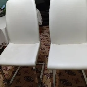 Стулья кожаные из Дубая