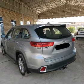 Toyota Highlander 2019