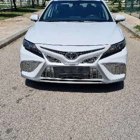 Toyota Camry 2021