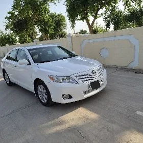 Toyota Camry 2011