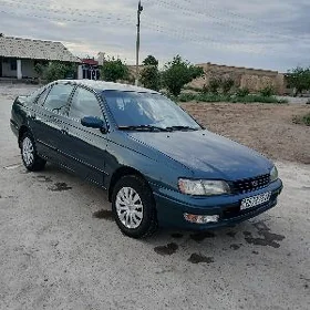 Toyota Corona 1995