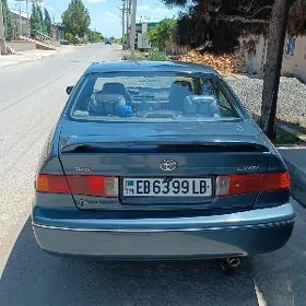 Toyota Camry 2001