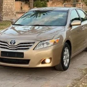 Toyota Camry 2011