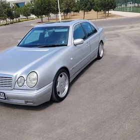 Mercedes-Benz E320 1999