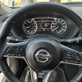 Nissan Sentra 2020