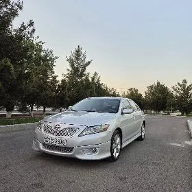 Toyota Camry 2010