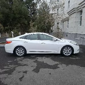 Hyundai Azera 2012