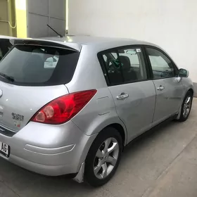 Nissan Versa 2010