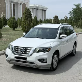 Nissan Pathfinder 2020
