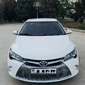 Toyota Camry 2016