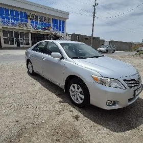 Toyota Camry 2010