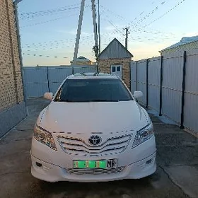 Toyota Camry 2011