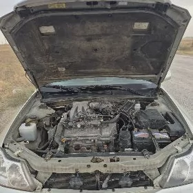 Toyota Avalon 2000