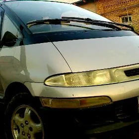Toyota Previa 1993