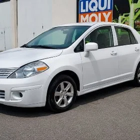 Nissan Versa 2010