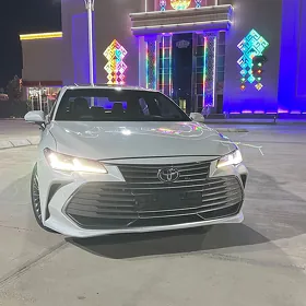 Toyota Avalon 2019