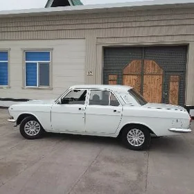 Gaz 24 1983