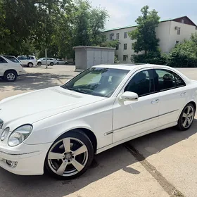 Mercedes-Benz E320 2008