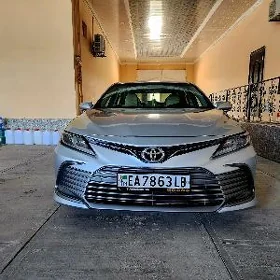 Toyota Camry 2021