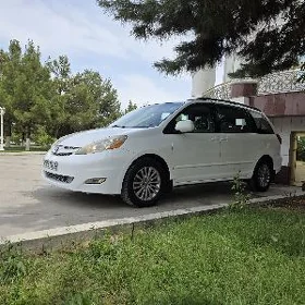 Toyota Sienna 2008
