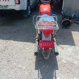 Iž Planeta 5 2000