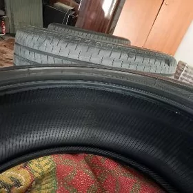 Bridgestone 235/45/18