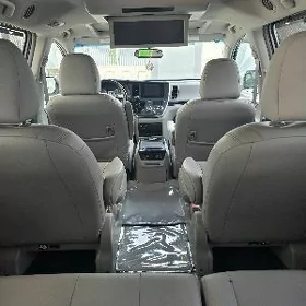 Toyota Sienna 2017