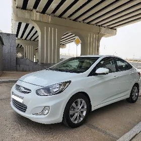 Hyundai Accent 2012