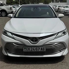 Toyota Camry 2018