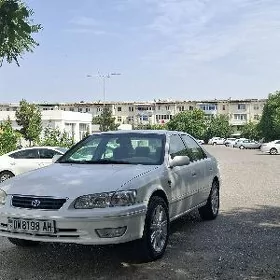 Toyota Camry 2000