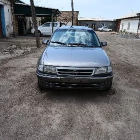 Opel Astra 1992