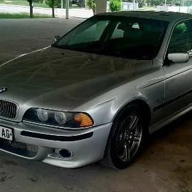 BMW E39 2001